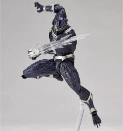 Amazing Yamaguchi Revoltech Figure Complex Black Panther No. 030 -Hasro Model Shop 4537807013422a