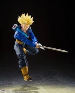 Bandai S.H. Figuarts Dragon Ball Z Super Saiyan Trunks -The Boy From The Future- Action Figure