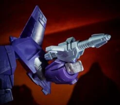 Hasbro Transformers Generations War For Cybertron: Kingdom Voyager Cyclonus Action Figure WFC-K9 -Hasro Model Shop 5010993767014f