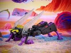 Hasbro Transformers Generations Legacy Deluxe Class Kickback Action Figure -Hasro Model Shop 5010993974849e d328b334 a831 4a4e a4a2 558ed4a3aec8