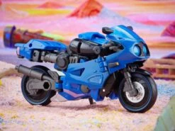 Hasbro Transformers Generations Legacy Deluxe Class Prime Universe Arcee Action Figure -Hasro Model Shop 5010993974900e 49871718 ba1c 44dc 99c5 506ce1064857