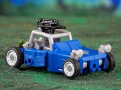 Hasbro Transformers Generations Legacy Evolution Deluxe Class Beachcomber And Paradise Parakeet Action Figure -Hasro Model Shop 5010996133304f