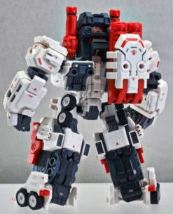 Master Made SDT-01 Mega Series And ST-03 Statue Series Titan Action Figure -Hasro Model Shop MMTITANSETg