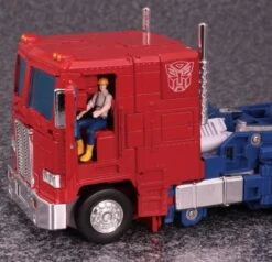 Transformers Masterpiece MP-44 Convoy/ Optimus Prime 3.0 23 Transformers Masterpiece MP-44 Convoy/ Optimus Prime 3.0 -Hasro Model Shop MP 44i